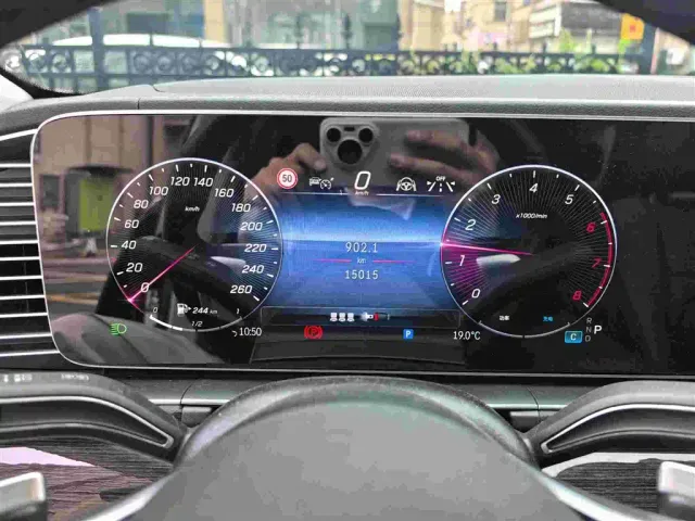 Mercedes-Benz GLE-Class — Фото автомобиля 9