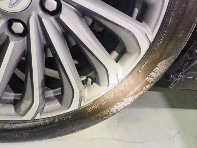 Buick LaCrosse — Фото автомобиля 7