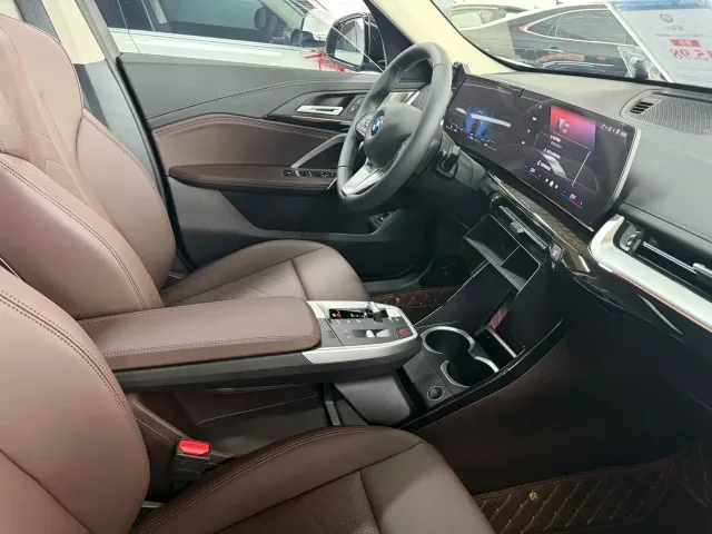 BMW X1 — Фото автомобиля 14
