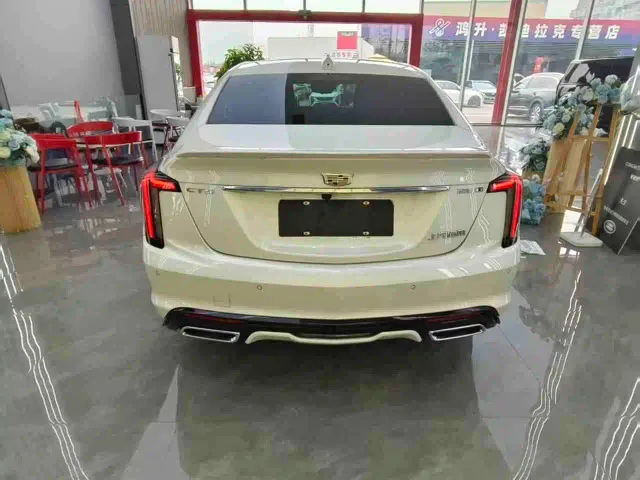 Cadillac CT5 — Фото автомобиля 18