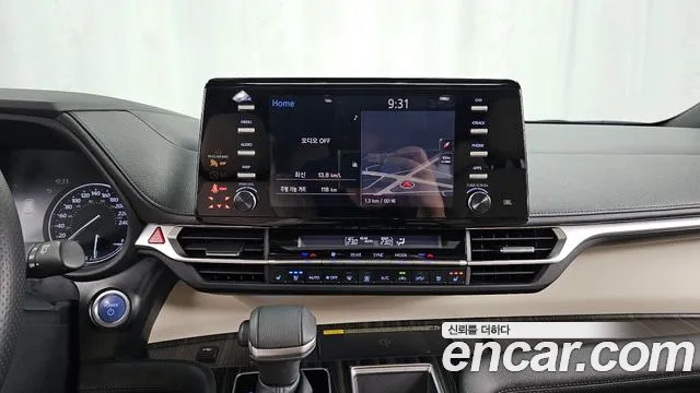 Toyota Sienna — Фото автомобиля 14