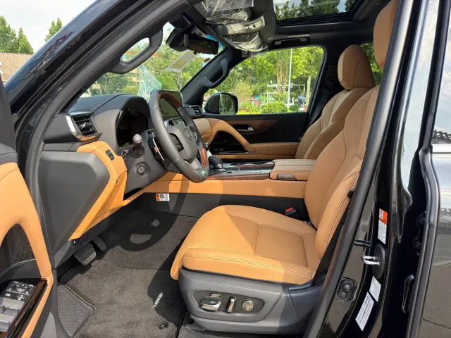 Lexus LX — Фото автомобиля 3