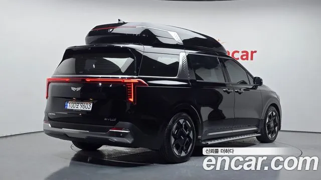 Kia Canival Новый Carnival 4 поколение 9 мест Hi-Limousine (Спецкузов) — Фото автомобиля 2
