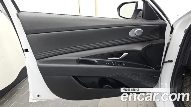 Hyundai Avante CN7 — Фото автомобиля 13