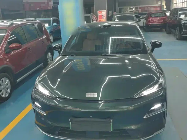 Geely Galaxy Xingyao 8 — Фото автомобиля 2