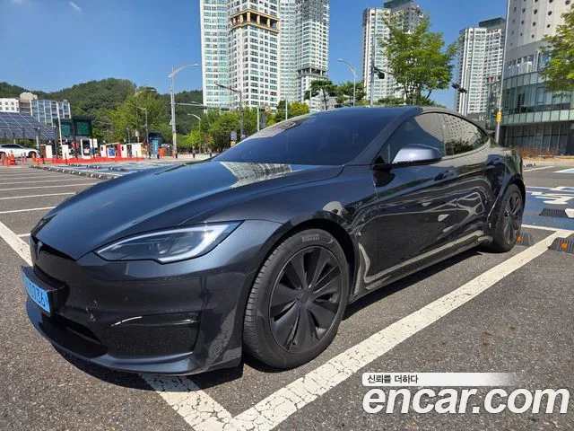 Фотография автомобиля — Tesla Model S