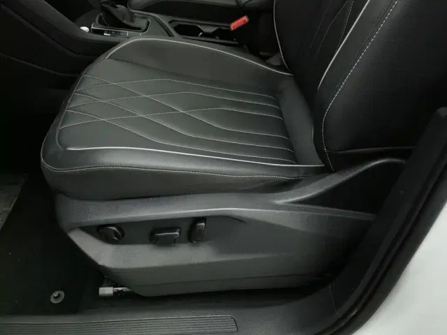 Volkswagen Tiguan L — Фото автомобиля 20
