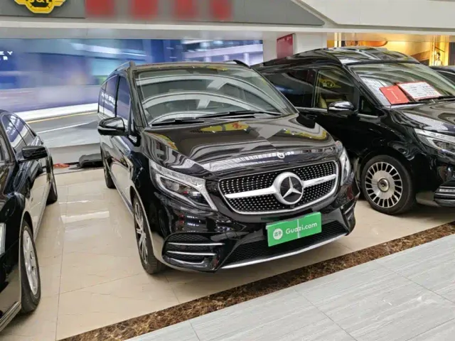 Mercedes-Benz V-Class — Фото автомобиля 21