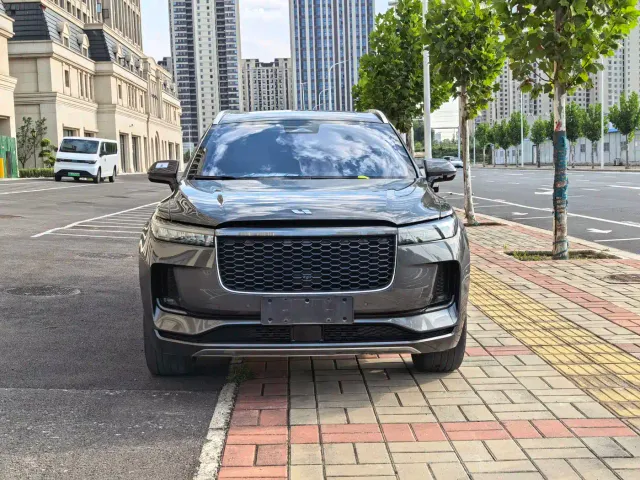 Li Auto ONE — Фото автомобиля 2