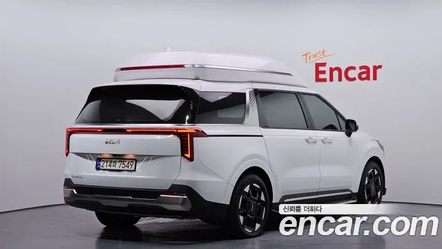 Kia Canival Новый Carnival 4 поколение Бензин 7 мест Hi-Limousine — Фото автомобиля 2