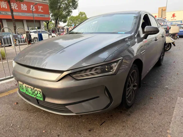 Фотография автомобиля — BYD Qin PLUS
