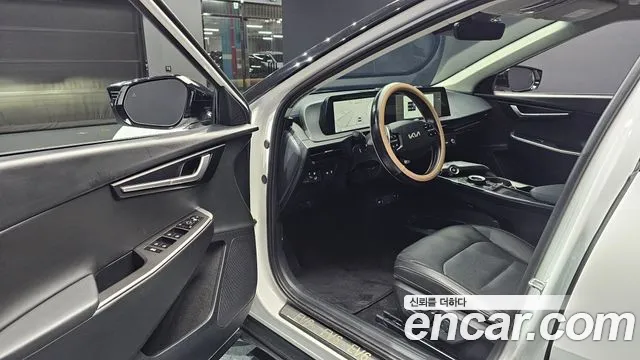 Kia EV6 — Фото автомобиля 15