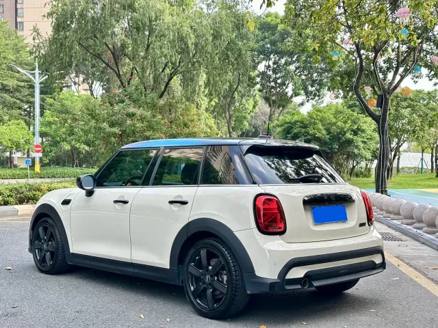 MINI Hatch — Фото автомобиля 6