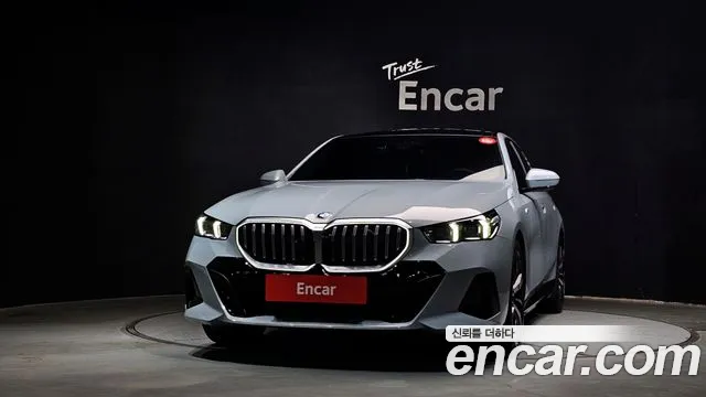 BMW 5-Series 5 серия (G60) 530i xDrive M Sport — Фото автомобиля 3