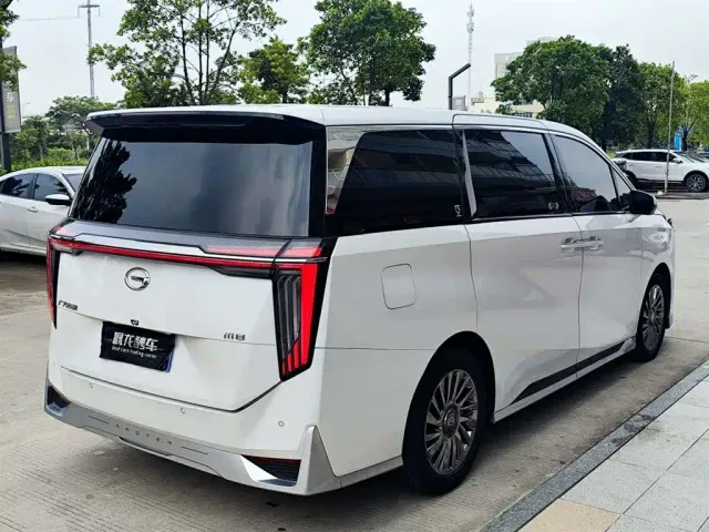 GAC Trumpchi M8 — Фото автомобиля 9