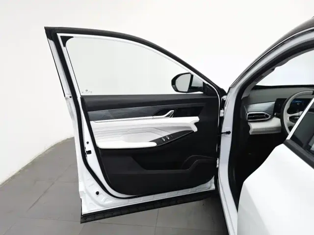 Dongfeng Haohan — Фото автомобиля 8
