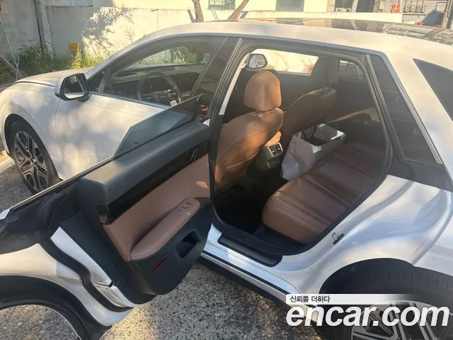 Hyundai Grandeur GN7 — Фото автомобиля 4