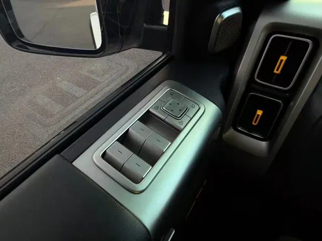 iCAR V23 — Фото автомобиля 26