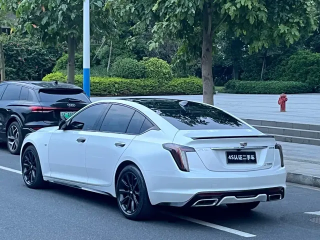 Cadillac CT5 — Фото автомобиля 4