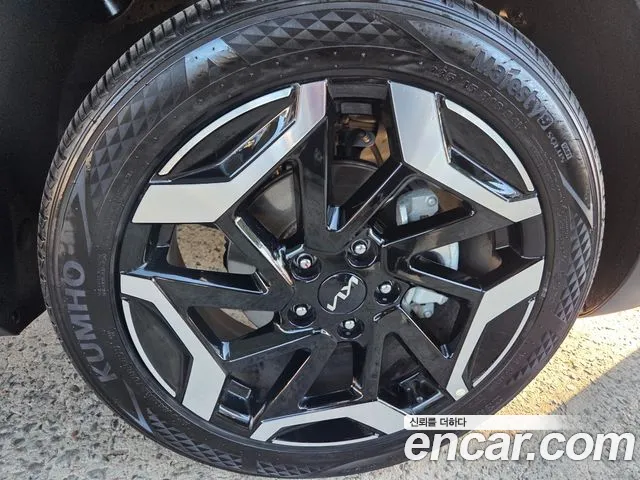 Kia Seltos New — Фото автомобиля 17