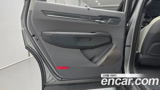 Kia EV9 — Фото автомобиля 25