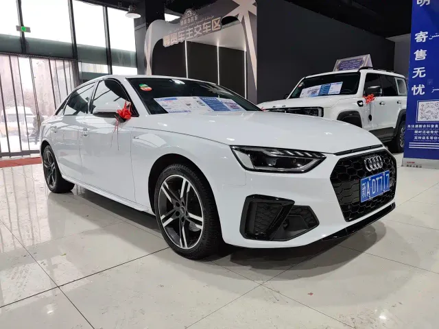 Audi A4L — Фото автомобиля 3