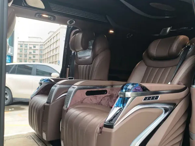 Mercedes-Benz V-Class — Фото автомобиля 4