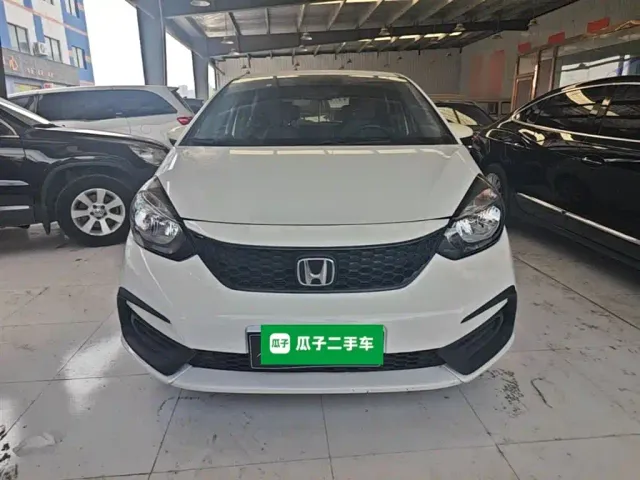 Honda Fit — Фото автомобиля 2