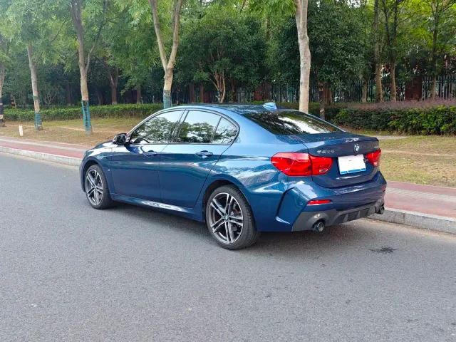 BMW 1 Series — Фото автомобиля 10