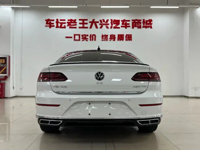 Volkswagen CC — Фото автомобиля 8