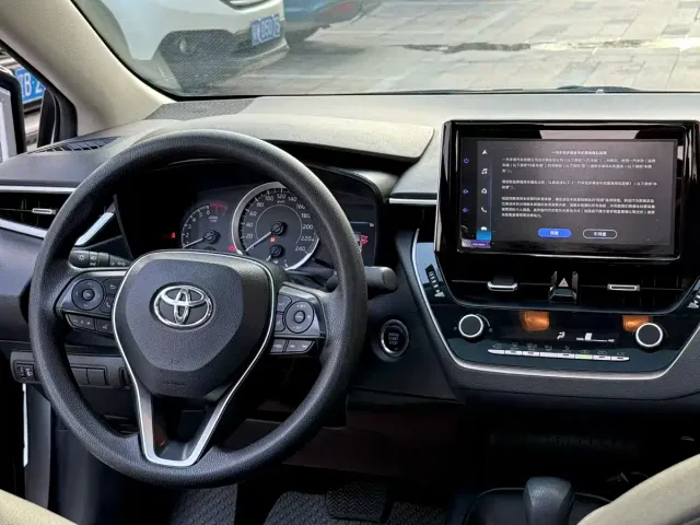 Toyota Corolla — Фото автомобиля 3