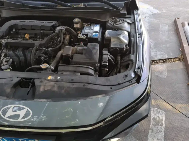 Hyundai Elantra — Фото автомобиля 21
