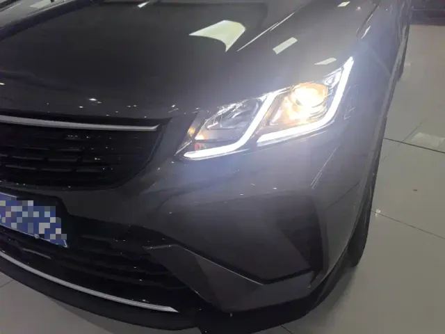 Geely Binyue — Фото автомобиля 23