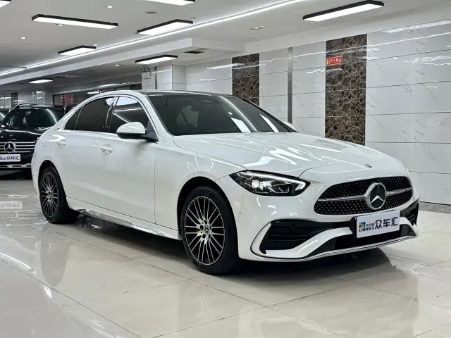 Mercedes-Benz C-Class — Фото автомобиля 3