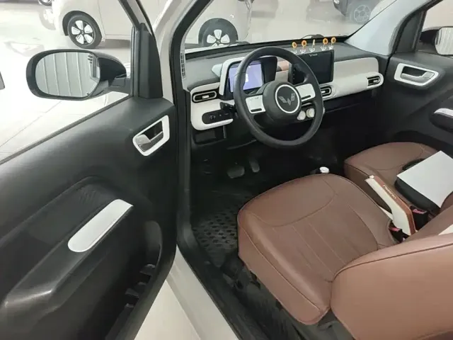Wuling Hongguang Mini EV — Фото автомобиля 11