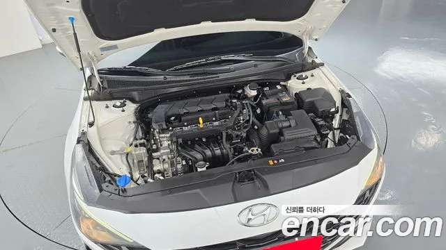 Hyundai Avante CN7 — Фото автомобиля 9