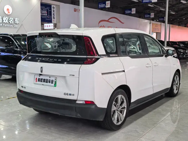Bestune NAT — Фото автомобиля 14
