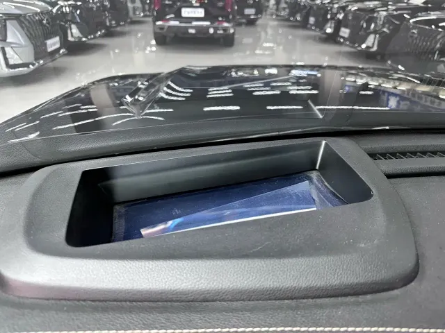 GAC Trumpchi GS8 — Фото автомобиля 15