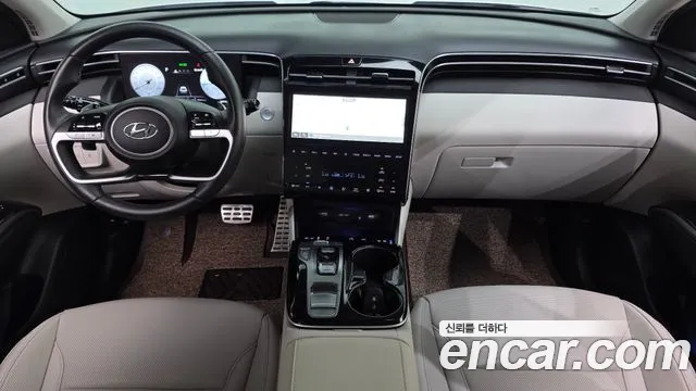 Hyundai Tucson Tucson (NX4) Бензин 1.6 турбо 2WD — Фото автомобиля 6