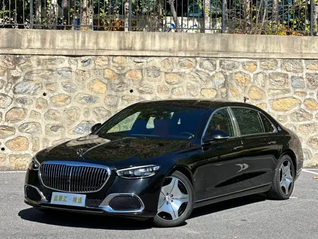 Фотография автомобиля — Mercedes-Benz Maybach S-Class