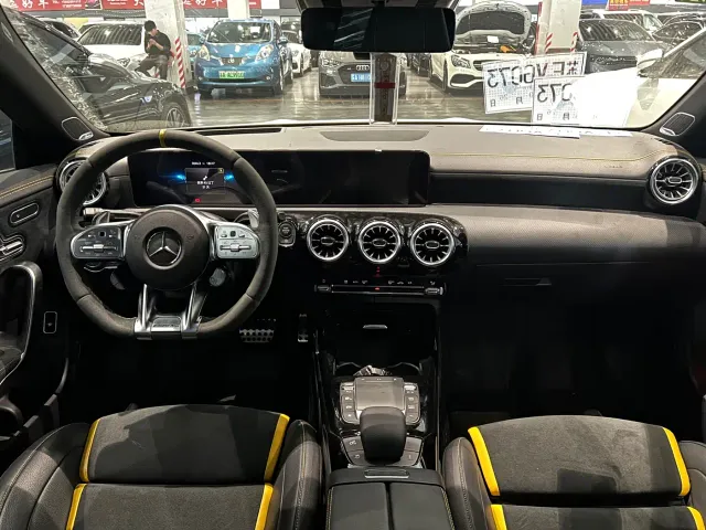 Mercedes-Benz CLA-Class AMG — Фото автомобиля 14