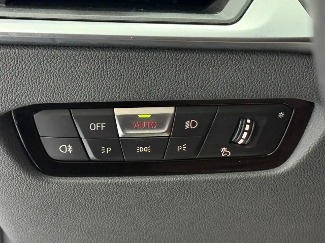 BMW 3 Series — Фото автомобиля 19