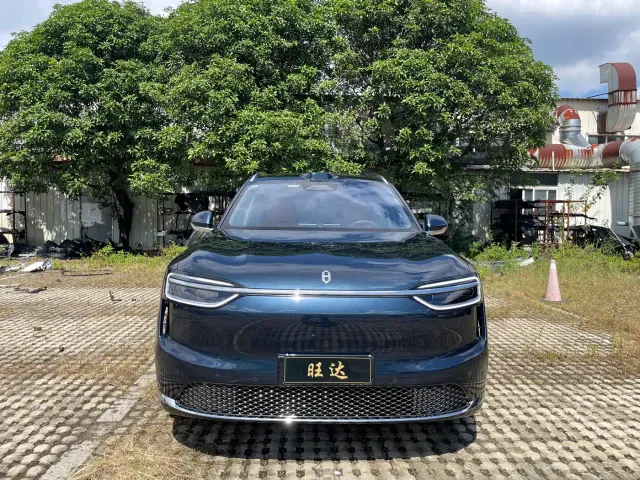 Aito M7 — Фото автомобиля 2