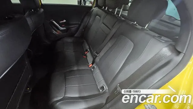 Mercedes-Benz A-Class — Фото автомобиля 12