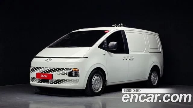 Фотография автомобиля — Hyundai Staria