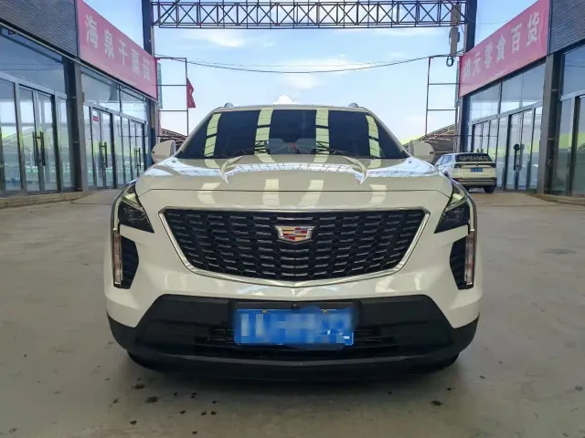 Cadillac XT4 — Фото автомобиля 2