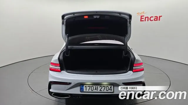 Genesis G80 Бензин 2.5 турбо 2WD — Фото автомобиля 18