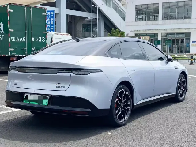 Nissan N7 — Фото автомобиля 9