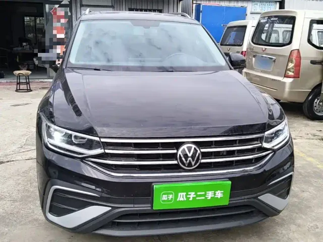 Volkswagen Tiguan L — Фото автомобиля 2