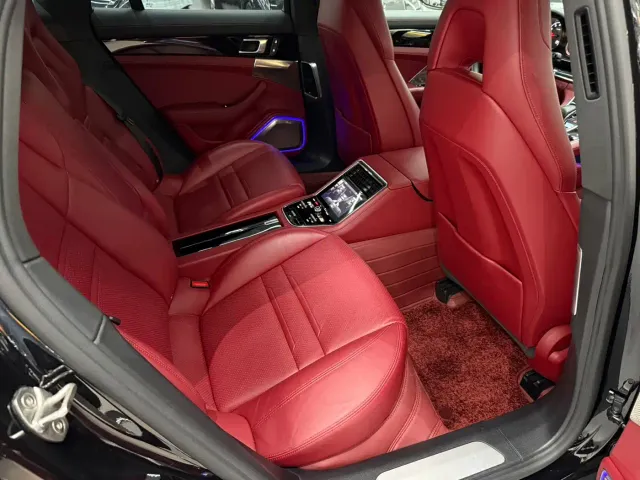 Porsche Panamera — Фото автомобиля 15